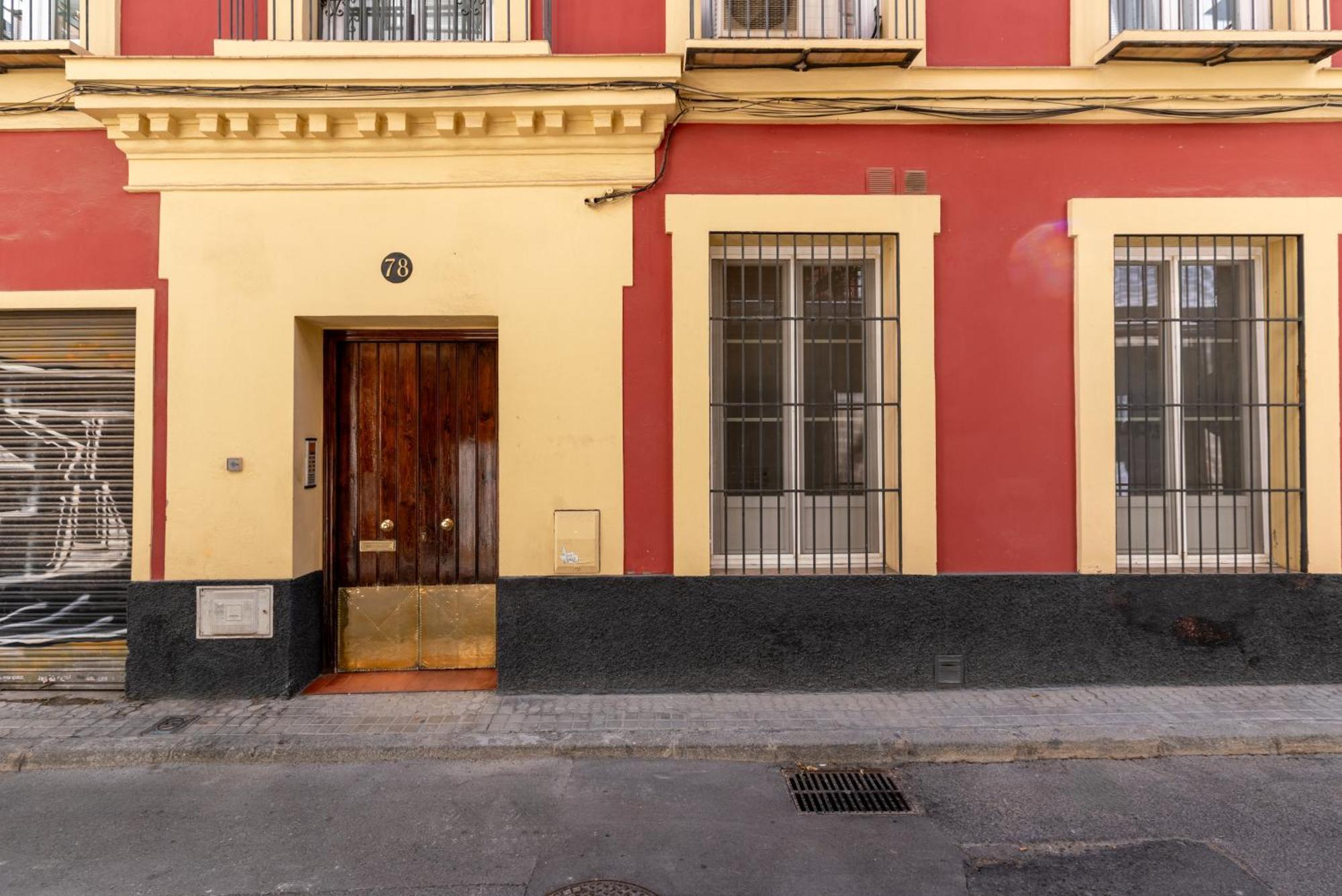 San Lorenzo En Esencia Seville Exterior photo